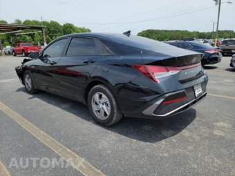 2026 Hyundai Elantra SE – miniatura 6