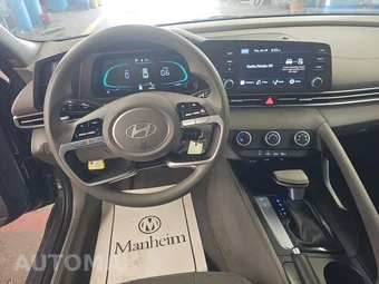2026 Hyundai Elantra SE - miniatura 11