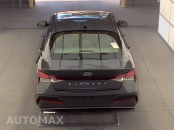 2026 Hyundai Elantra SE - miniatura 5