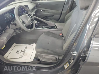 2026 Hyundai Elantra SE - miniatura 7