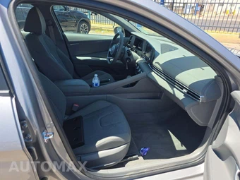 2026 Hyundai Elantra SE - miniatura 15