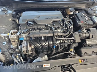 2026 Hyundai Elantra SE - miniatura 12