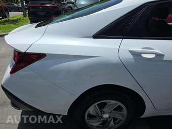 2026 Hyundai Elantra SE - miniatura 19