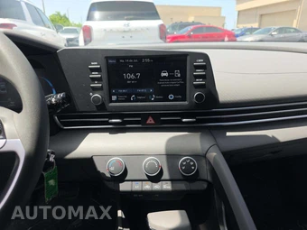 2026 Hyundai Elantra SE - miniatura 7