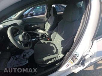 2026 Hyundai Elantra SEL Sport - miniatura 6