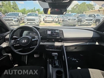 2026 Hyundai Elantra SEL Sport - miniatura 14