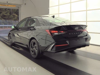 2026 Hyundai Elantra SEL Sport - miniatura 6