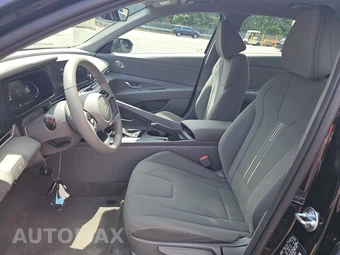 2026 Hyundai Elantra SEL Sport - miniatura 7