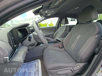 2026 Hyundai Elantra SEL Sport - miniatura 3