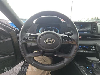 2026 Hyundai Elantra SEL Sport - miniatura 16