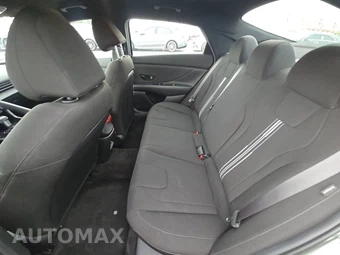 2026 Hyundai Elantra SEL Sport - miniatura 19
