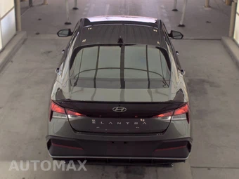 2026 Hyundai Elantra SEL Sport - miniatura 6
