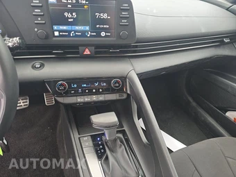 2026 Hyundai Elantra SEL Sport - miniatura 11