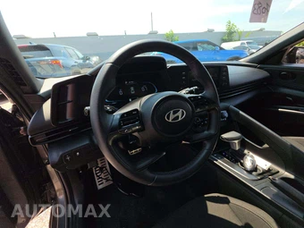 2026 Hyundai Elantra SEL Sport - miniatura 10