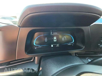 2026 Hyundai Elantra SEL Sport - miniatura 9