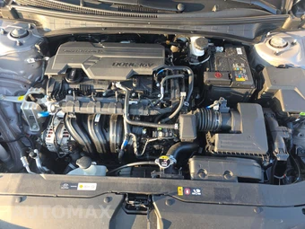 2026 Hyundai Elantra SEL Sport - miniatura 15
