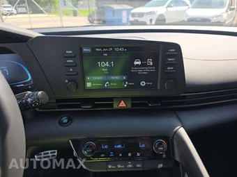 2026 Hyundai Elantra SEL Sport - miniatura 10