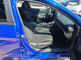 2026 Hyundai Elantra SEL Sport - miniatura 18