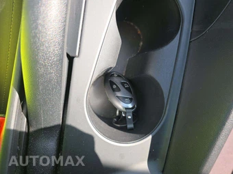 2026 Hyundai Elantra SEL Sport - miniatura 8