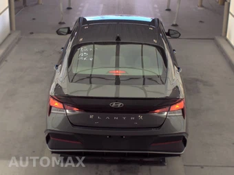 2026 Hyundai Elantra SEL Sport - miniatura 6
