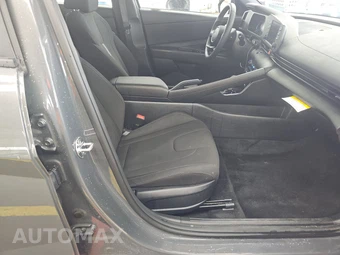 2026 Hyundai Elantra SEL Sport - miniatura 8