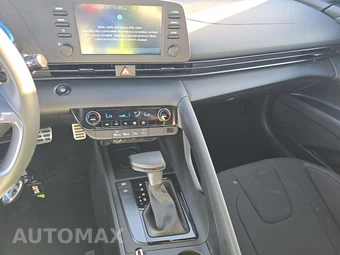 2026 Hyundai Elantra SEL Sport - miniatura 11