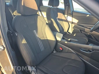 2026 Hyundai Elantra SEL Sport - miniatura 8