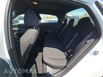 2026 Hyundai Elantra SEL Sport - miniatura 13