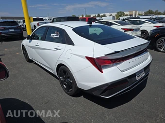 2026 Hyundai Elantra SEL Sport - miniatura 6