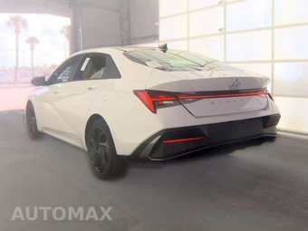 2026 Hyundai Elantra SEL Sport - miniatura 6