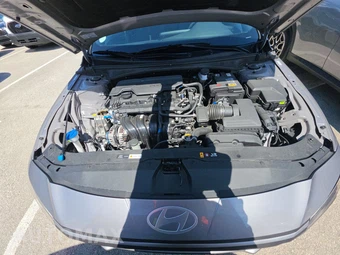 2026 Hyundai Elantra SEL Sport - miniatura 22
