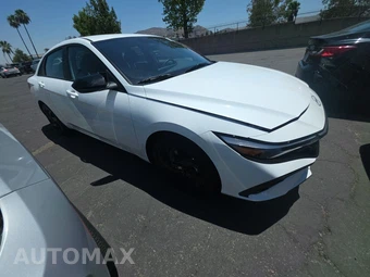 2026 Hyundai Elantra SEL Sport - miniatura 3