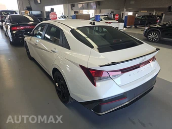 2026 Hyundai Elantra SEL Sport - miniatura 6