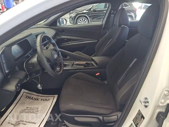 2026 Hyundai Elantra SEL Sport - miniatura 7