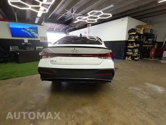 2026 Hyundai Elantra SEL Sport - miniatura 4