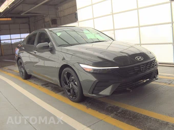 2026 Hyundai Elantra SEL Sport - miniatura 3