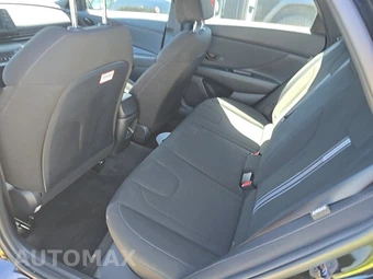 2026 Hyundai Elantra SEL Sport - miniatura 13