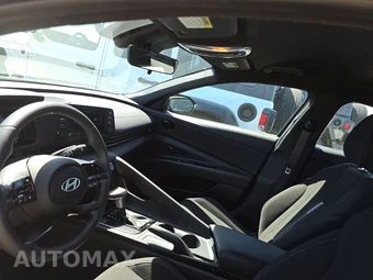 2026 Hyundai Elantra SEL Sport - miniatura 18