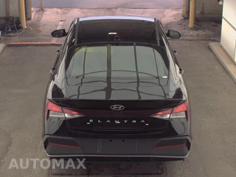 2026 Hyundai Elantra SEL Sport - miniatura 5