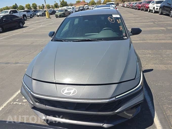 2026 Hyundai Elantra SEL Sport - miniatura 2