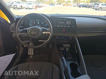 2026 Hyundai Elantra SEL Sport - miniatura 11