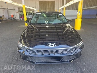 2026 Hyundai Elantra SEL Sport - miniatura 2