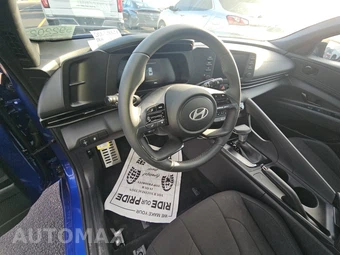 2026 Hyundai Elantra SEL Sport - miniatura 11