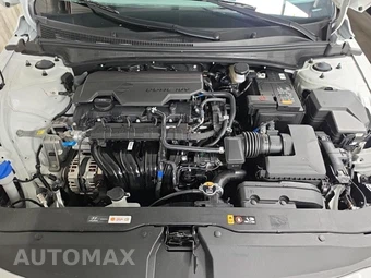 2026 Hyundai Elantra SEL Sport - miniatura 12