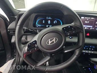 2026 Hyundai Elantra SEL Sport - miniatura 10