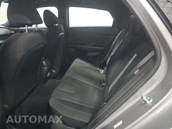 2026 Hyundai Elantra SEL Sport - miniatura 13