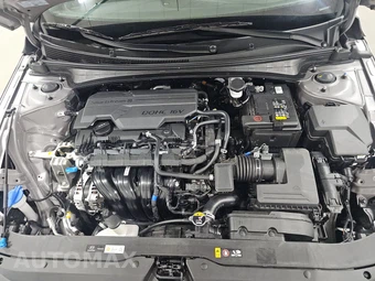 2026 Hyundai Elantra SEL Sport - miniatura 15