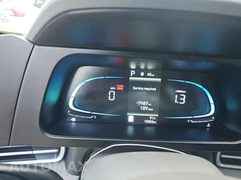2026 Hyundai Elantra SEL Sport - miniatura 12