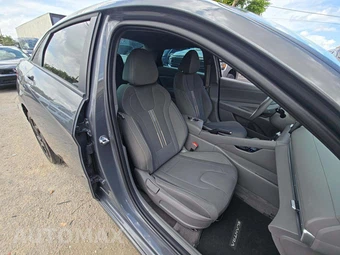 2026 Hyundai Elantra SEL Sport - miniatura 15