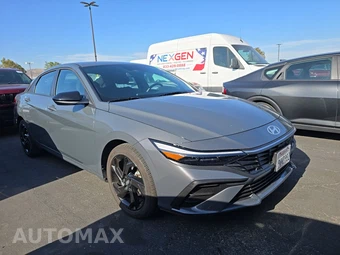 2026 Hyundai Elantra SEL Sport - miniatura 3